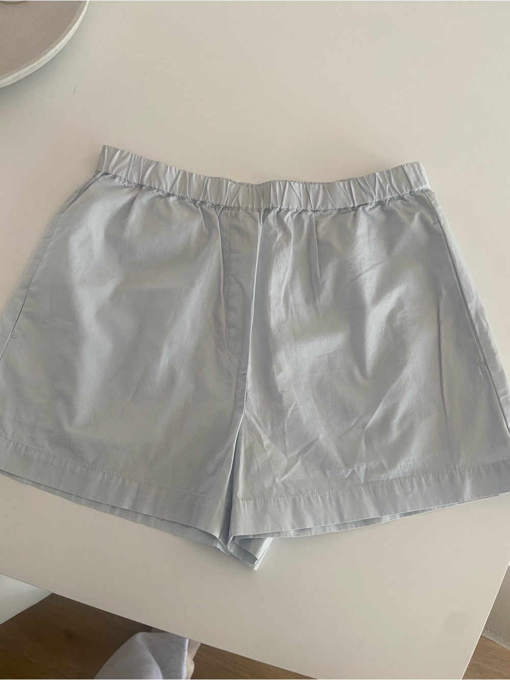 Aritzia Wilfred free Breeze 3" Short - SMALL